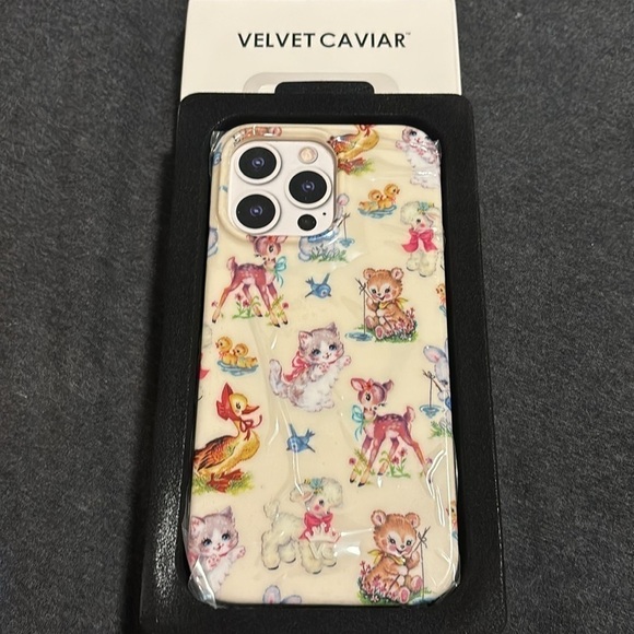 Velvet Caviar Limited Edition Baby Animals iPhone Case Iphone 15 pro max New - Picture 8 of 8